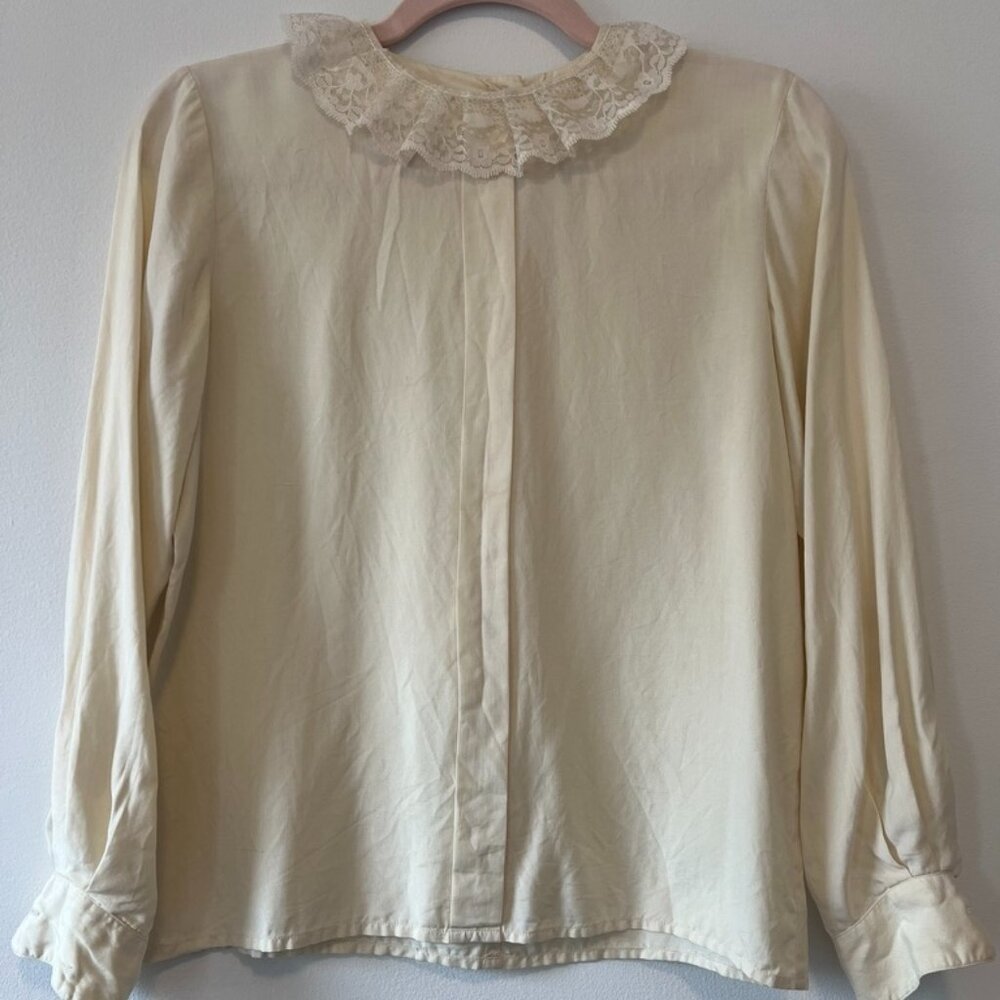 Vintage 100% Silk Blouse With Lace Collar Cream Size S